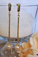 Brinco Haste Fininha com Pingente de Pérola | Banhado em Ouro 18k